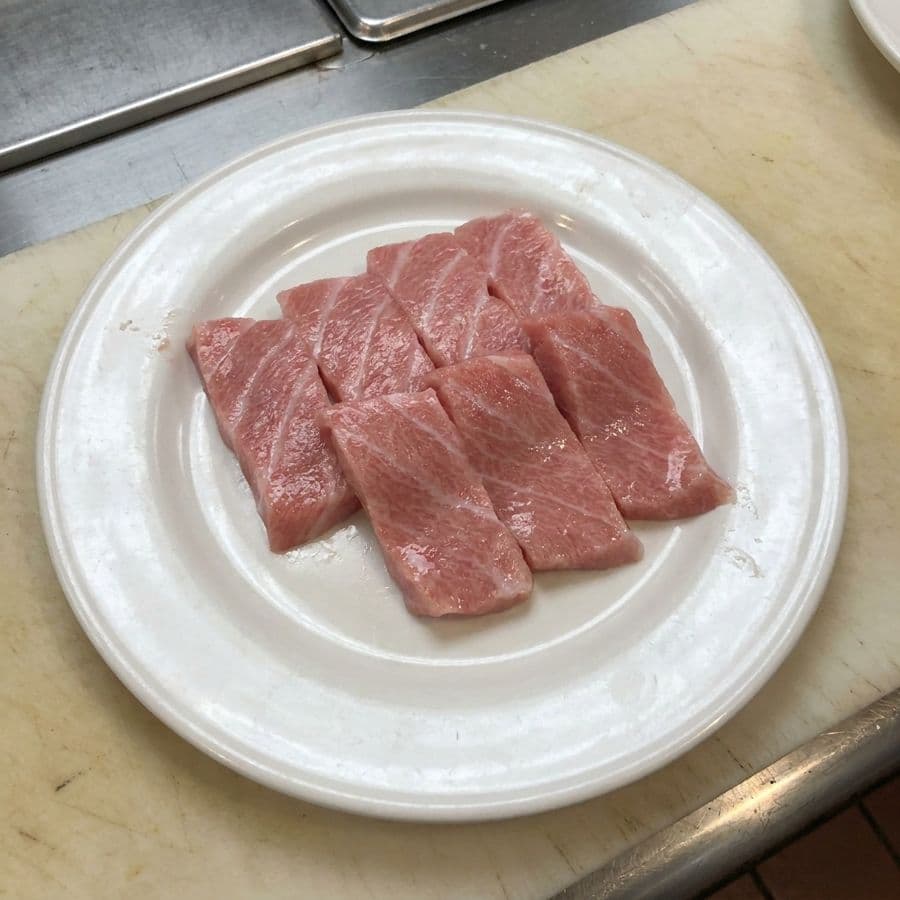 Toro Sashimi (7 pcs) - MoMo Sushi Japanese Restaurant